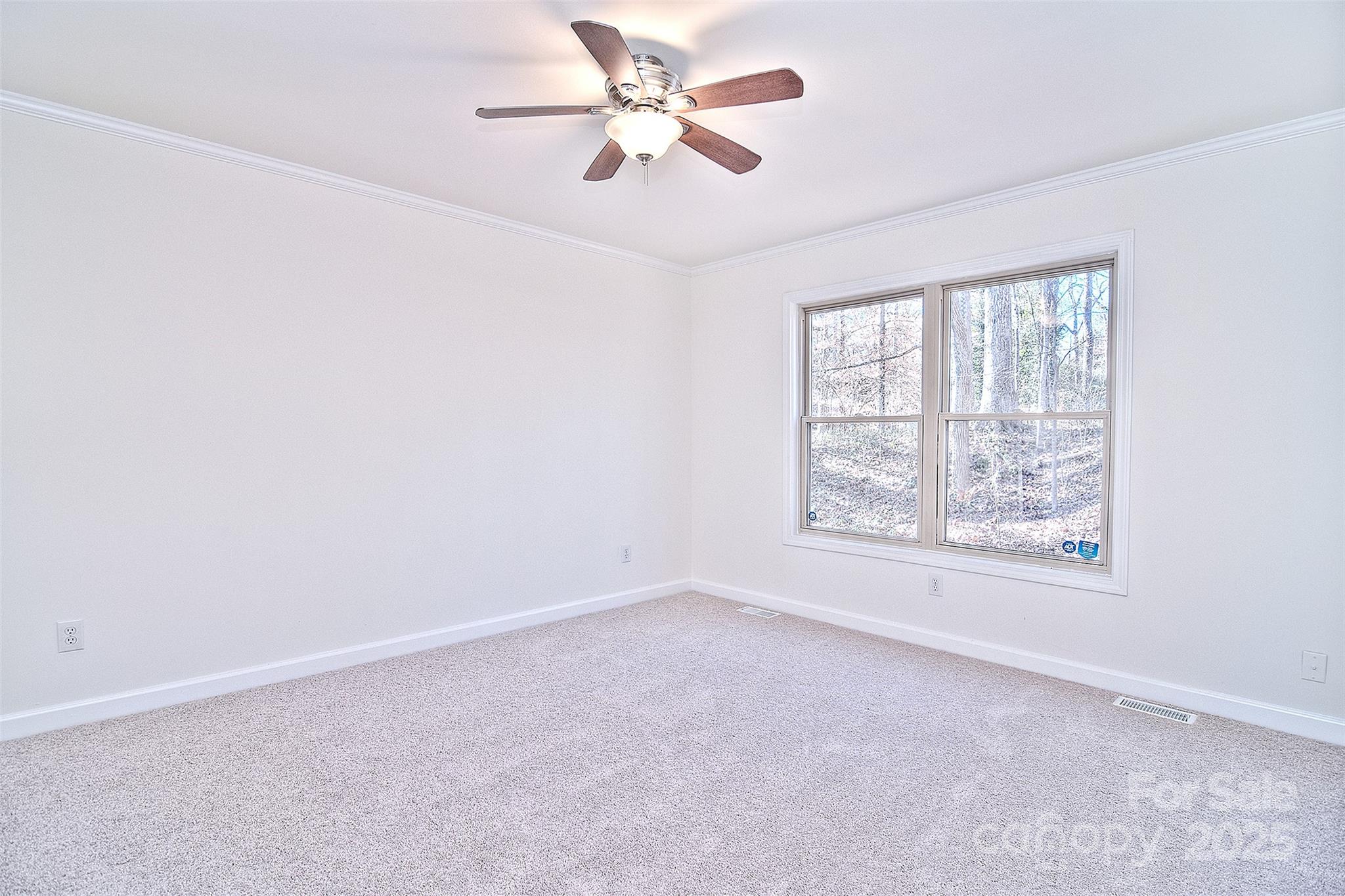 7033 Rothmore Street Charlotte, NC 28215 - Photo 9 of 37 Gallery Image 9