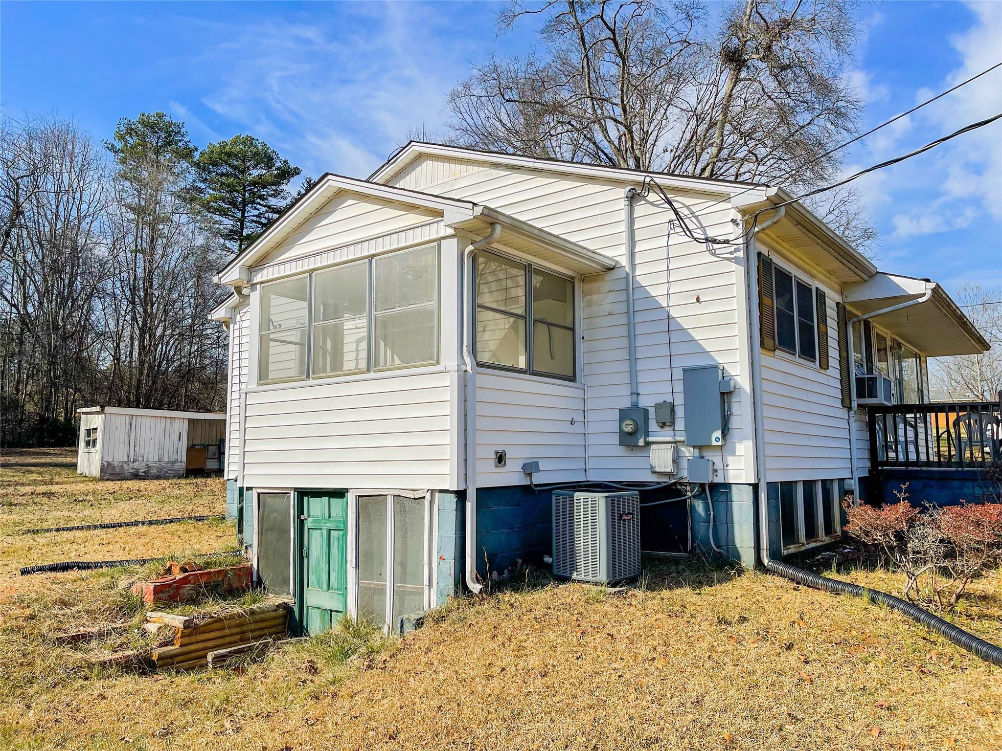 891 Hoffman Road Lincolnton, NC 28092 - Photo 3 of 15 Gallery Image 3