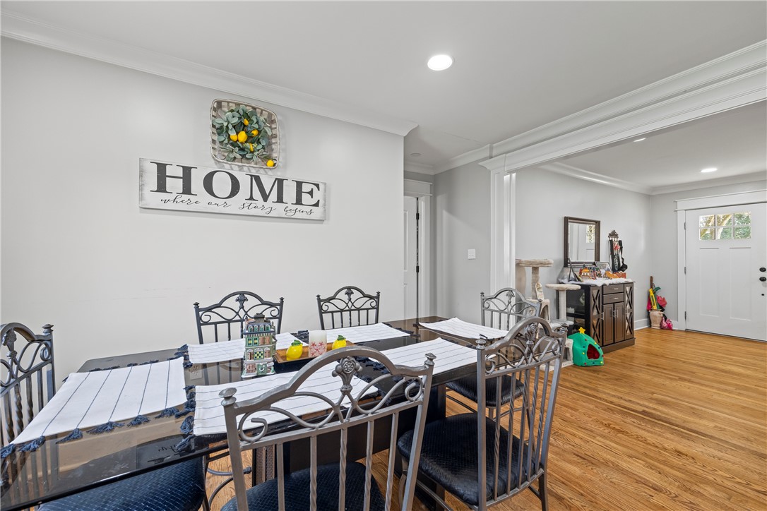 318 South Pine Street Walhalla, SC 29691 - Photo 17 of 50 Dining Area