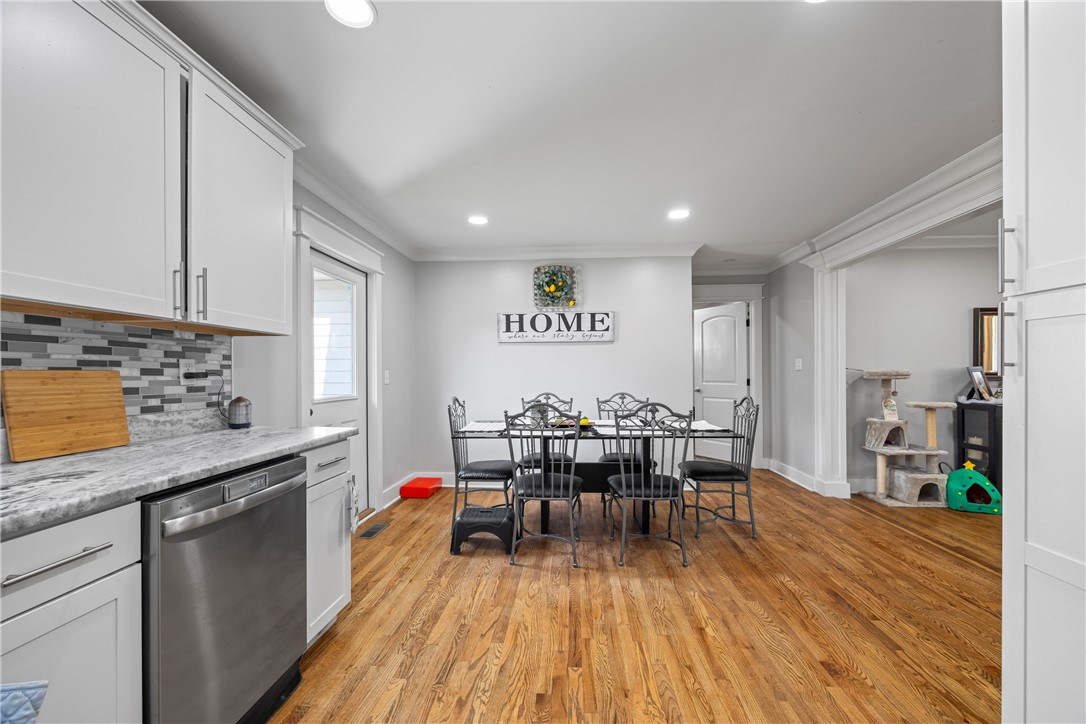 318 South Pine Street Walhalla, SC 29691 - Photo 18 of 50 Dining Area