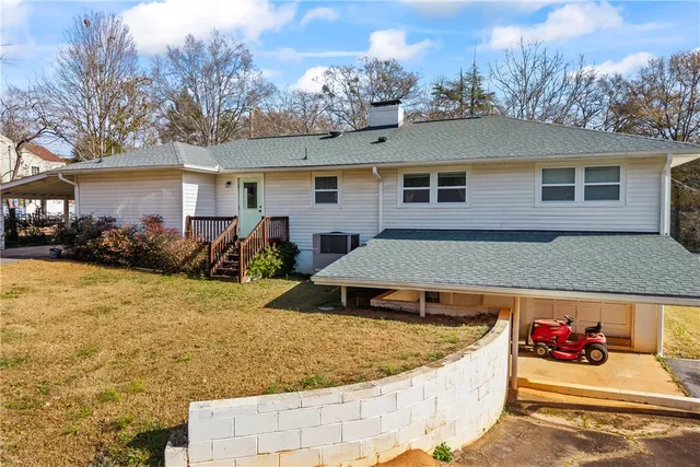 $359,900 | 318 South Pine Street, Walhalla, SC 29691