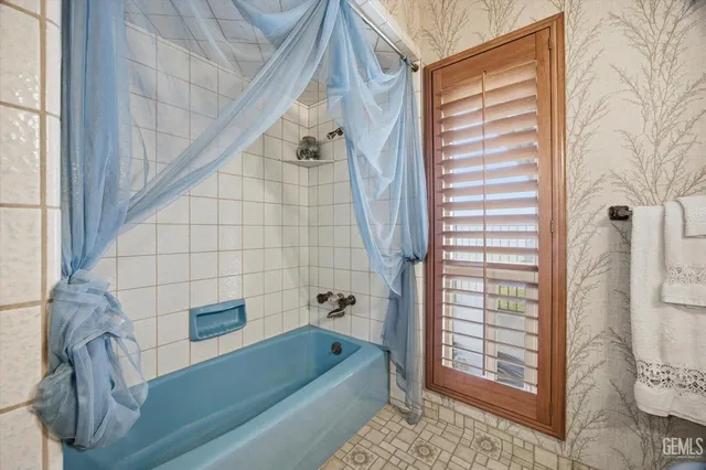 a view of a swimming pool