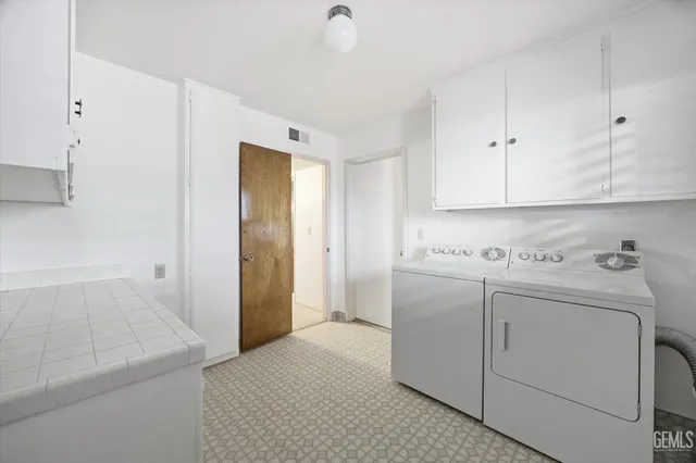 a picture of floor plan