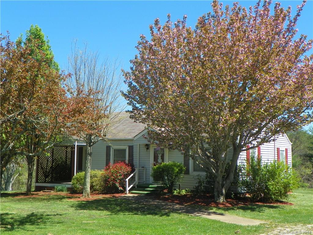 754 Jupiter Road Weaverville, NC 28787 - Photo 1 of 34 Gallery Image 1