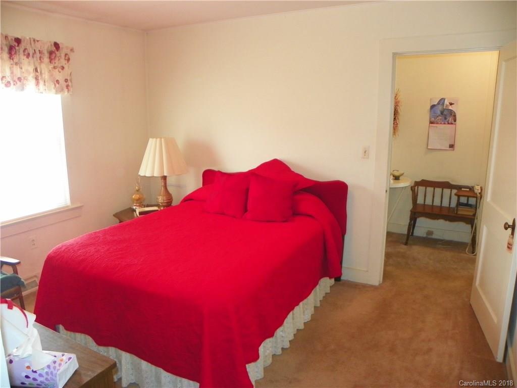 754 Jupiter Road Weaverville, NC 28787 - Photo 6 of 34 Gallery Image 6