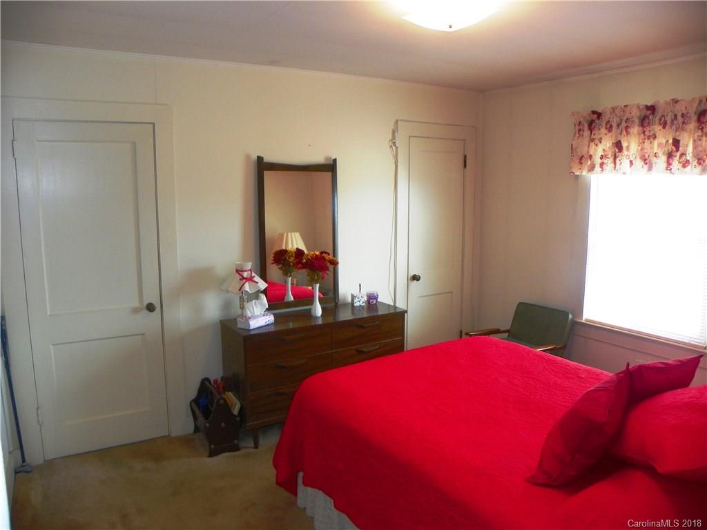 754 Jupiter Road Weaverville, NC 28787 - Photo 7 of 34 Gallery Image 7