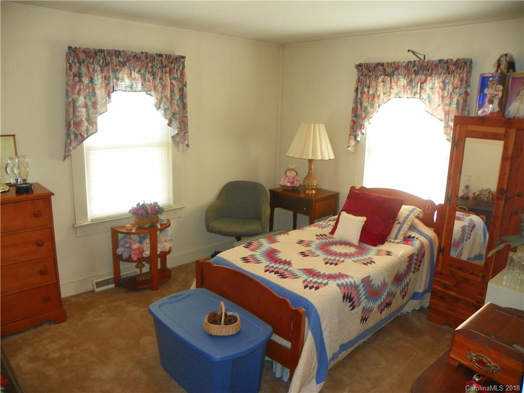754 Jupiter Road Weaverville, NC 28787 - Photo 8 of 34 Gallery Image 8