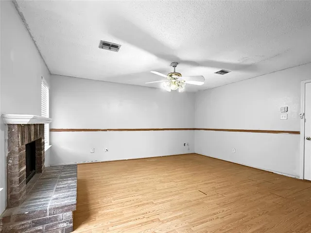 $2,800 | 204 Patton Drive, Cedar Hill, TX 75104