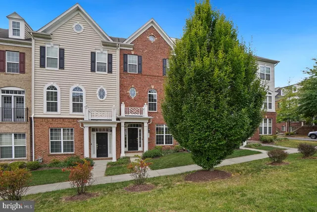 $3,040 | 505 Jurgensen Place, Hyattsville, MD 20785