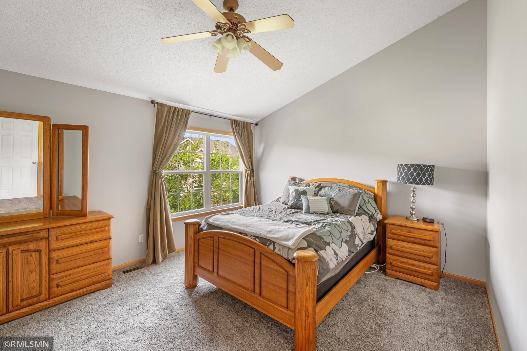 1756 Riverside Drive Shakopee, MN 55379 - Photo 9 of 25