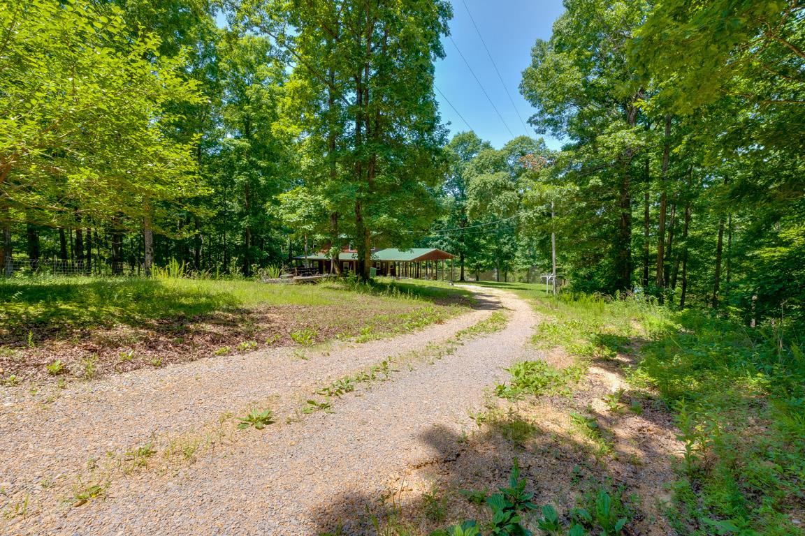 698 Edenway Road Dover, TN 37058 - Photo 4 of 27 Gallery Image 4