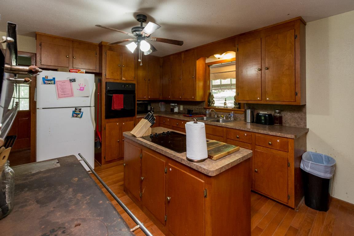 698 Edenway Road Dover, TN 37058 - Photo 9 of 27 Gallery Image 9