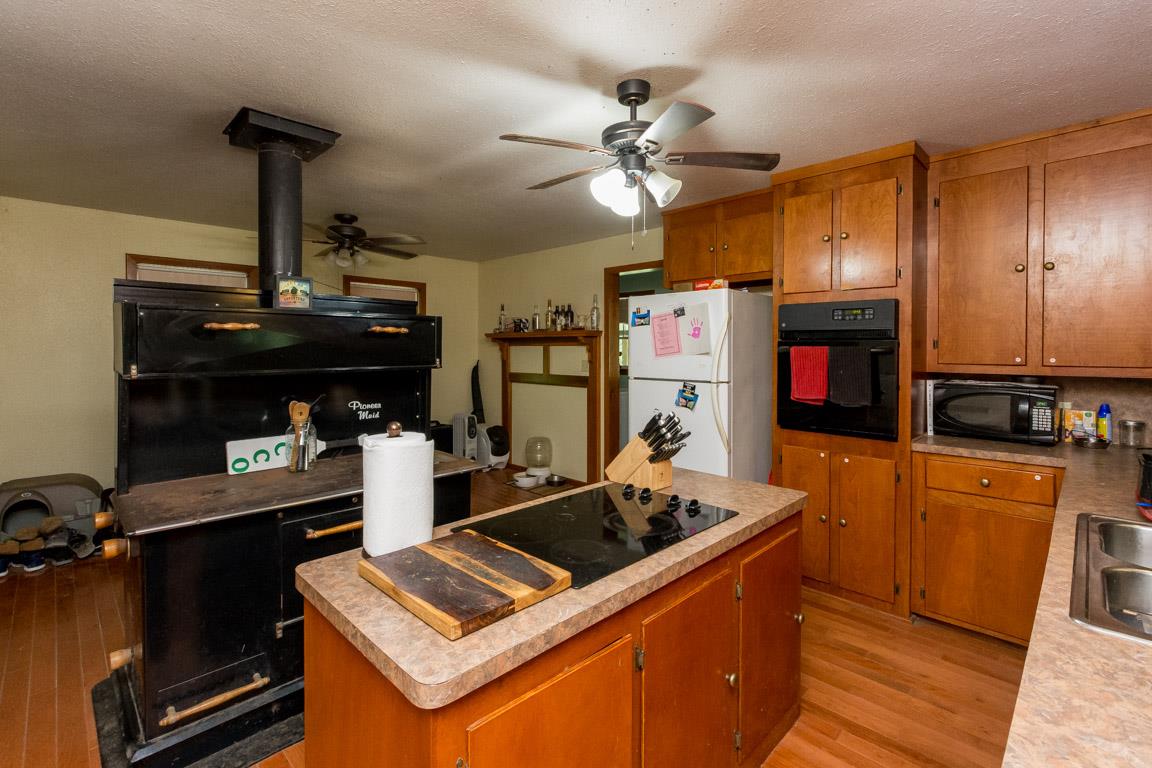 698 Edenway Road Dover, TN 37058 - Photo 10 of 27 Gallery Image 10