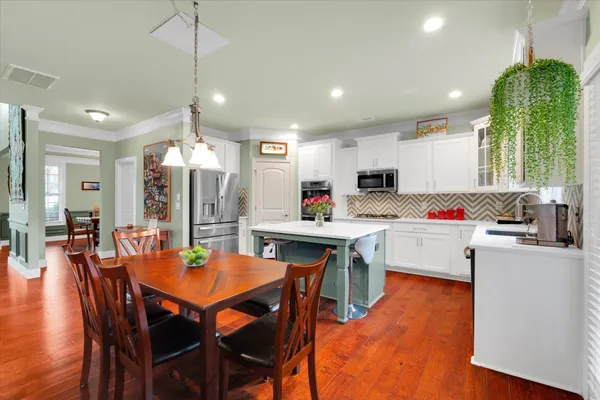 $569,900 | 54 Wood Hollow Circle, Greer, SC 29650