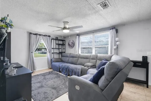 $170,000 | 1009 East Hazzard Avenue, Eustis, FL 32726