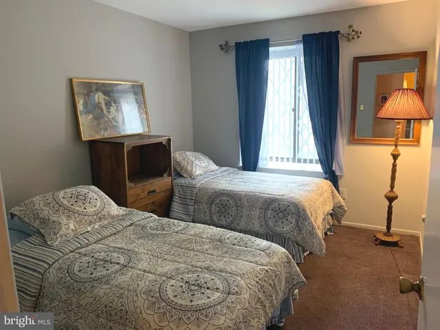 $225,000 | 5200 Hilltop Drive, Unit S8, Brookhaven, PA 19015