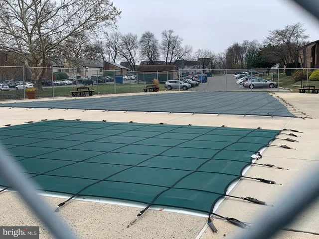 $225,000 | 5200 Hilltop Drive, Unit S8, Brookhaven, PA 19015