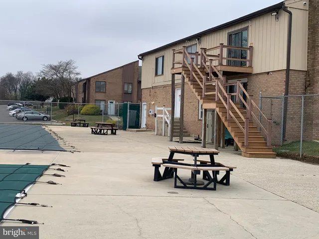 $225,000 | 5200 Hilltop Drive, Unit S8, Brookhaven, PA 19015