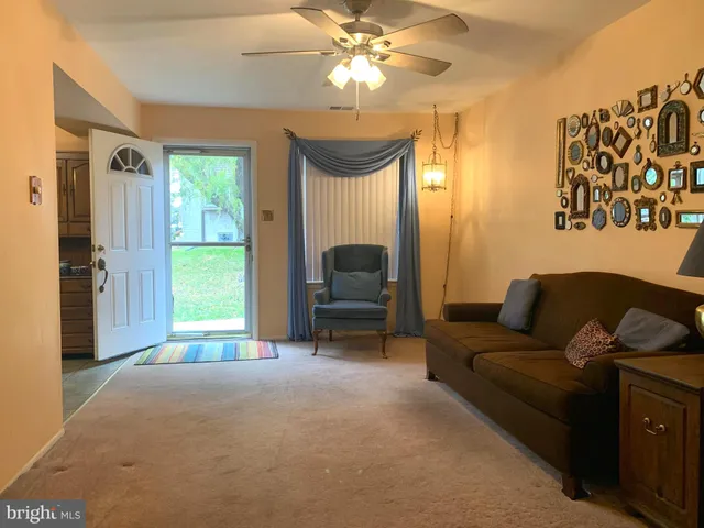 $225,000 | 5200 Hilltop Drive, Unit S8, Brookhaven, PA 19015