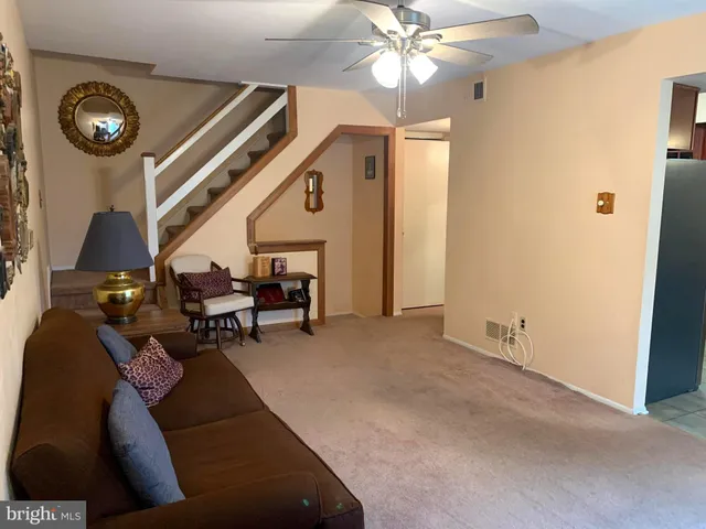 $225,000 | 5200 Hilltop Drive, Unit S8, Brookhaven, PA 19015