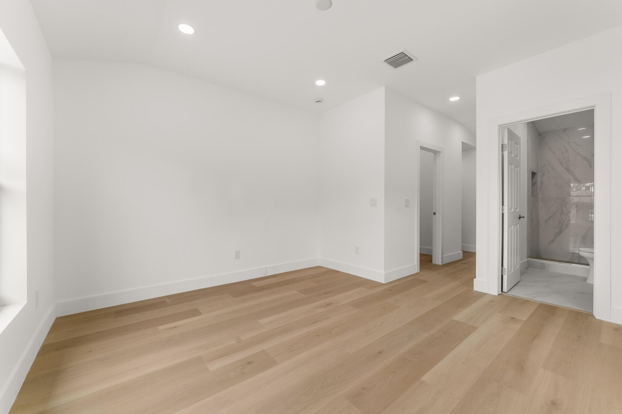 111 West 35th Street Riviera Beach, FL 33404 - Photo 12 of 23 File.17