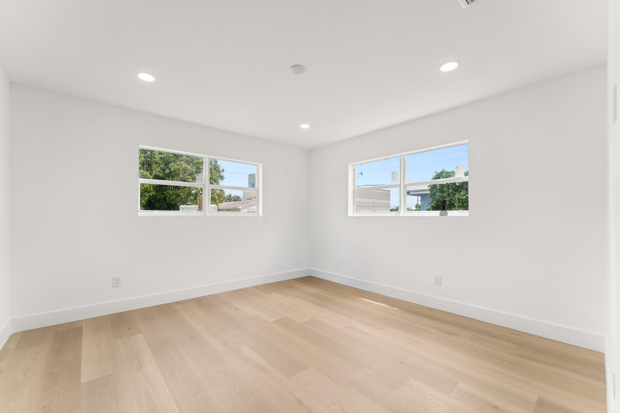 111 West 35th Street Riviera Beach, FL 33404 - Photo 15 of 23 File.27