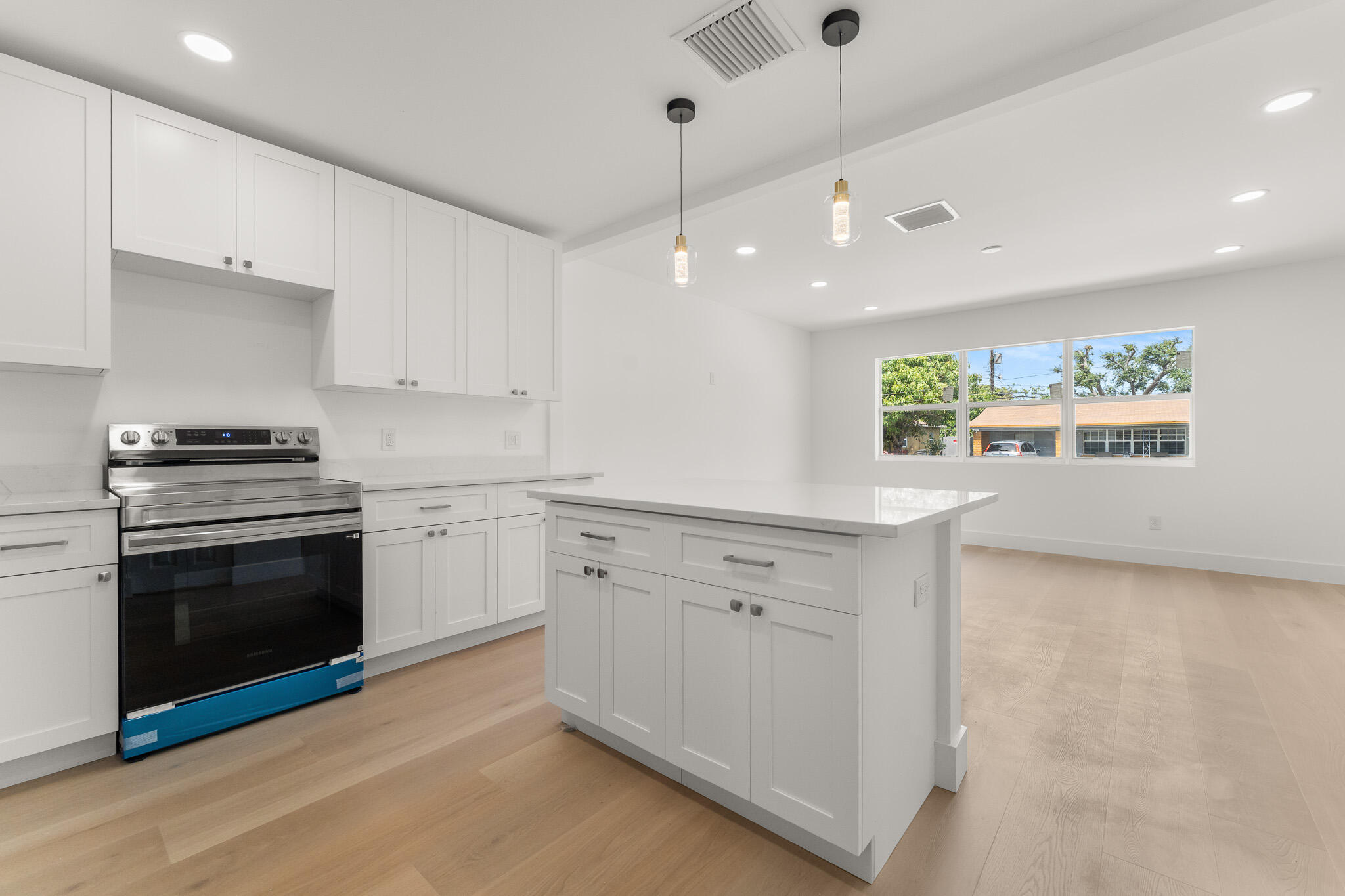 111 West 35th Street Riviera Beach, FL 33404 - Photo 8 of 23 File.13