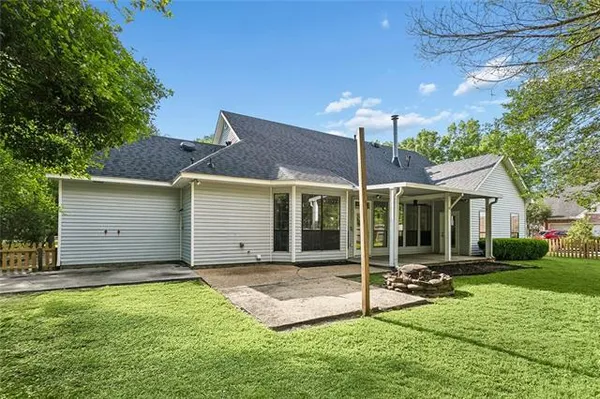 $529,000 | 105 Westwood Drive, Mandeville, LA 70471