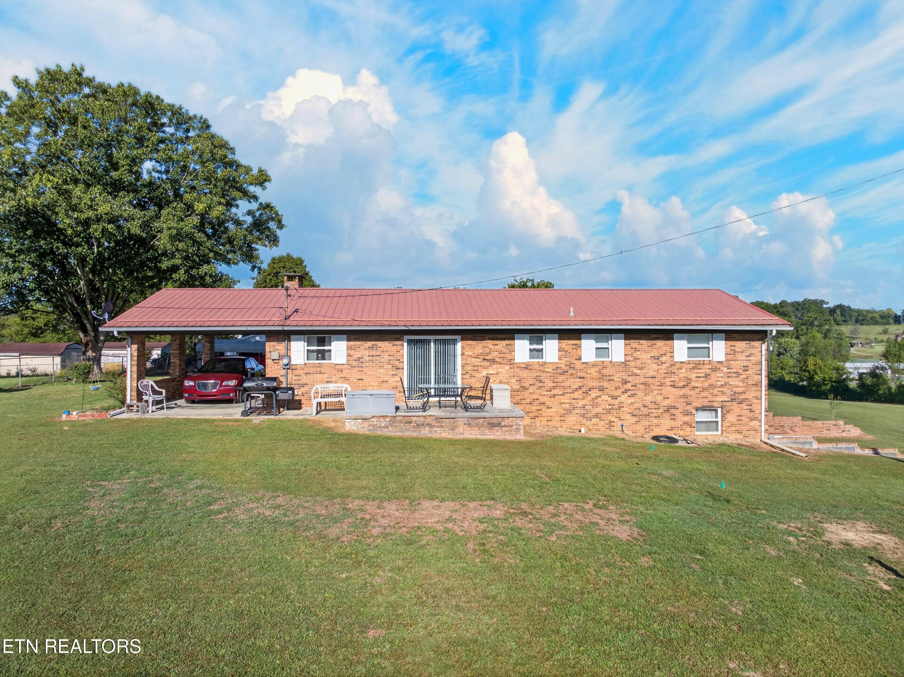 272 Simpson Road Whitesburg, TN 37891 - Photo 5 of 48 004-272SimpsonRoad-Whitesburg-TN-37891-S
