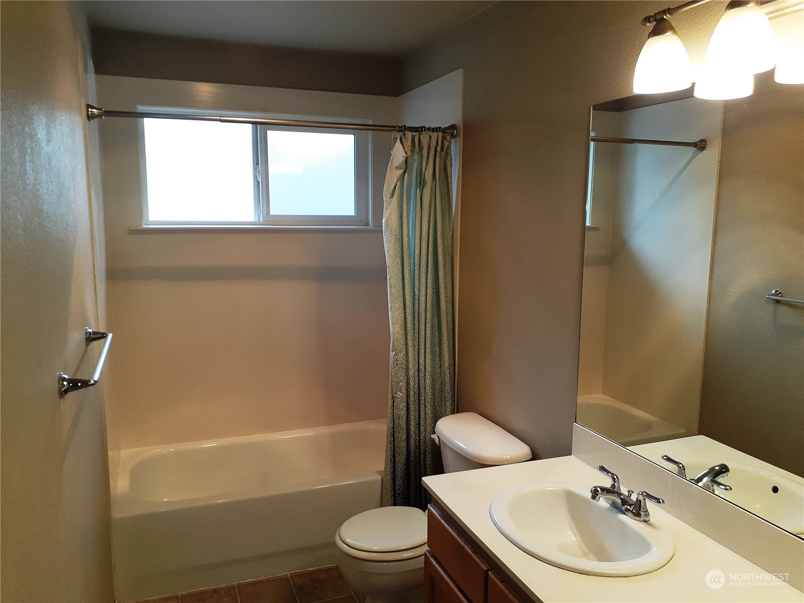 7813 218th Street Southwest, Unit 52 Edmonds, WA 98026 - Photo 11 of 15 Gallery Image 11