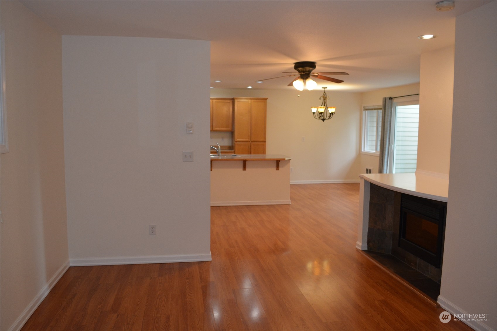 7813 218th Street Southwest, Unit 52 Edmonds, WA 98026 - Photo 8 of 15 Gallery Image 8