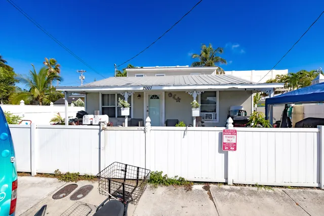 $1,259,999 | 2007 Flagler Avenue, Key West, FL 33040