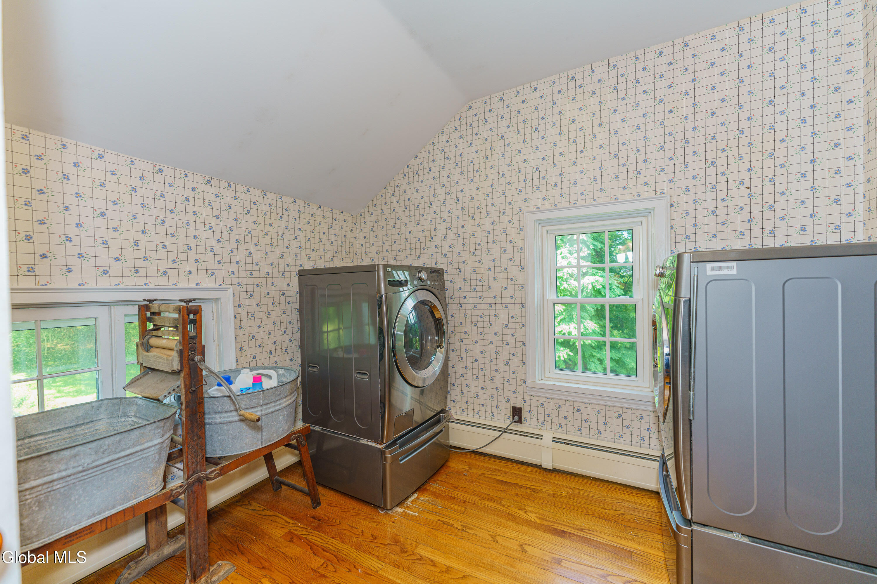 1110 River Road Schodack, NY 12156 - Photo 39 of 85 9 2nd Floor back 3