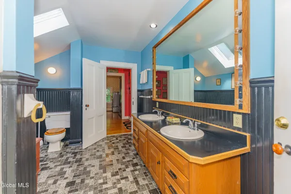 $1,199,000 | 1110 River Road, Schodack, NY 12156