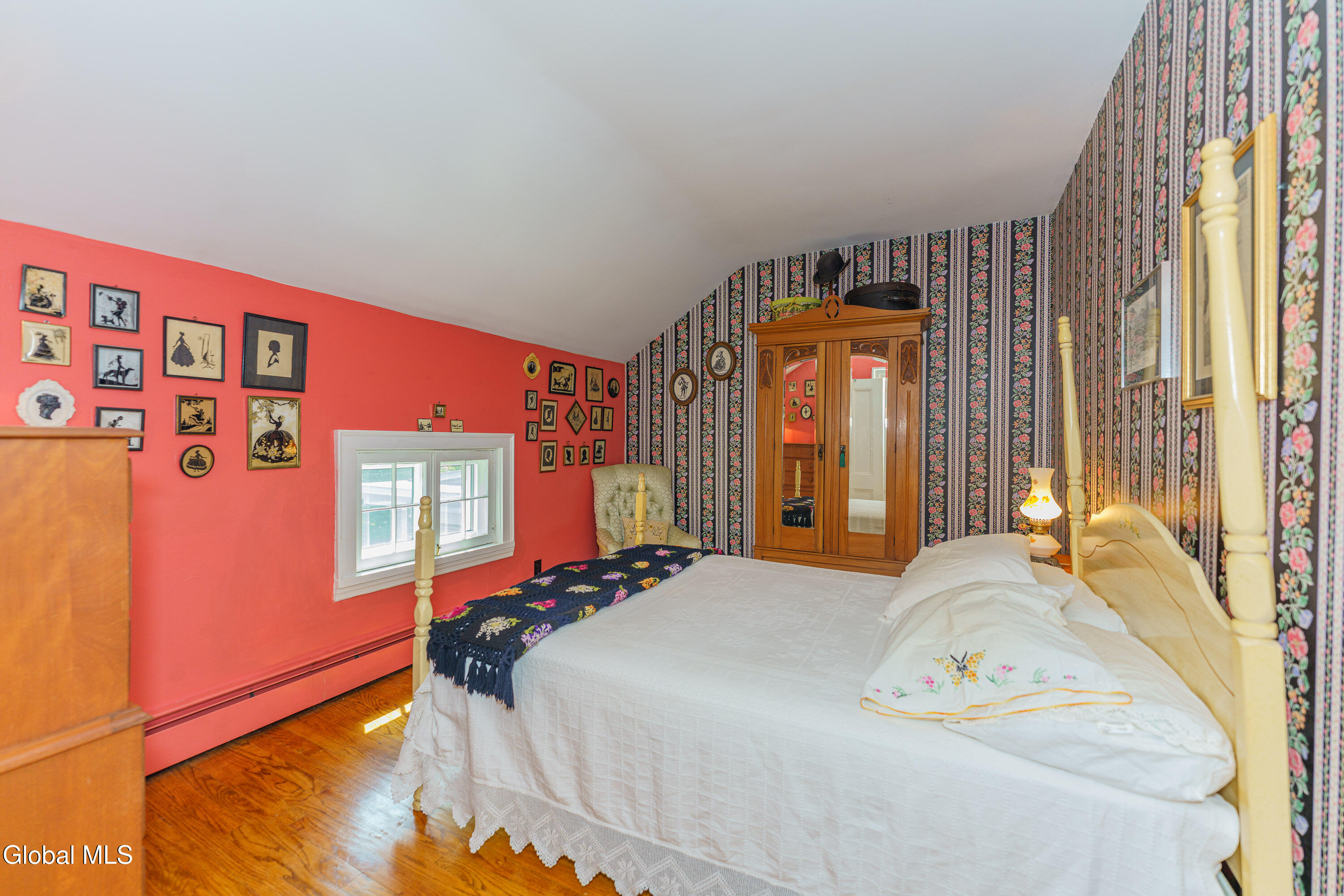 1110 River Road Schodack, NY 12156 - Photo 46 of 90 9 2nd Floor back 5