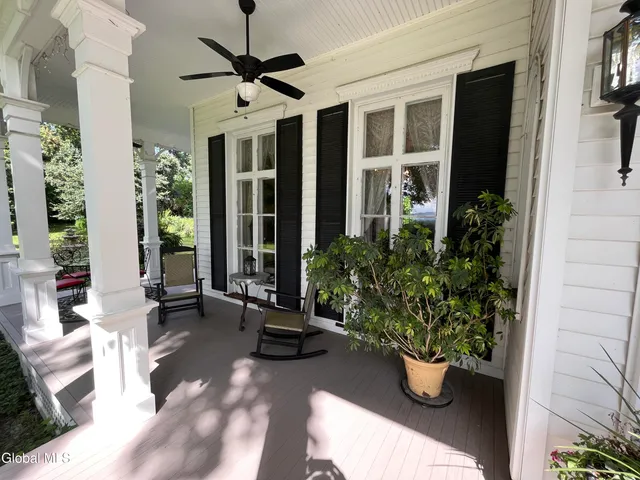 $1,399,000 | 1110 River Road, Schodack, NY 12156