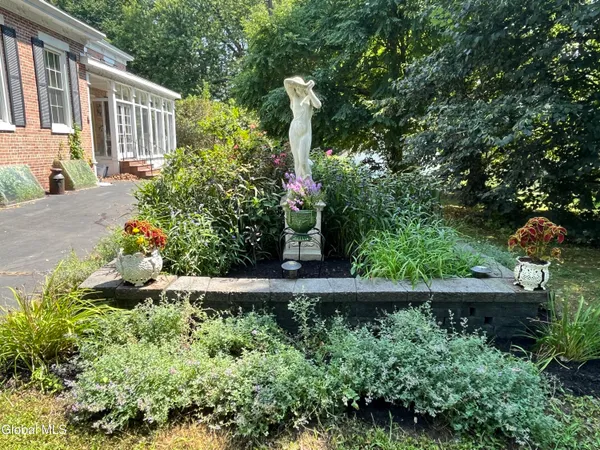 $1,199,000 | 1110 River Road, Schodack, NY 12156