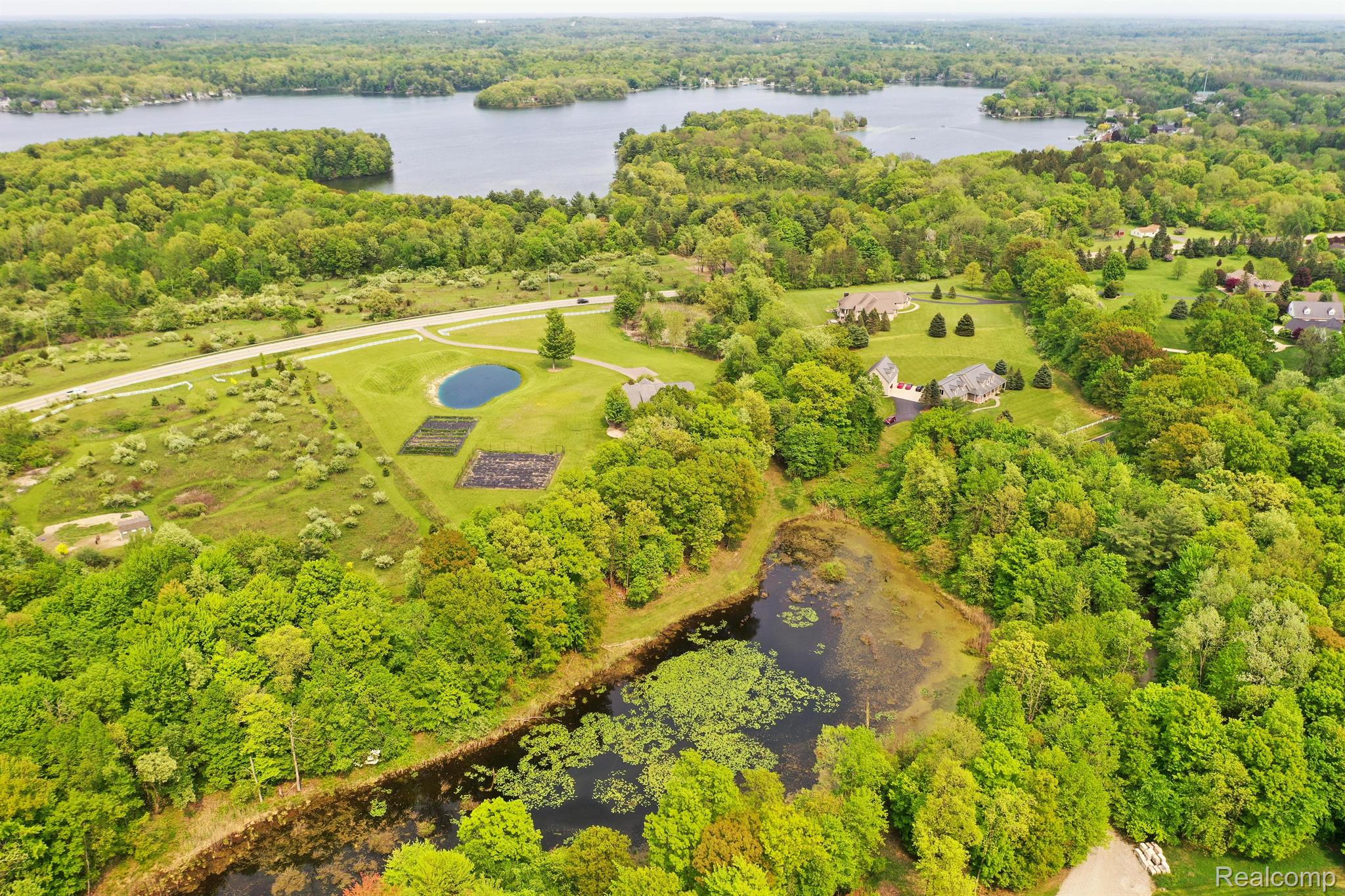 1305 Lakeville Road Leonard, MI 48367 - Photo 6 of 61