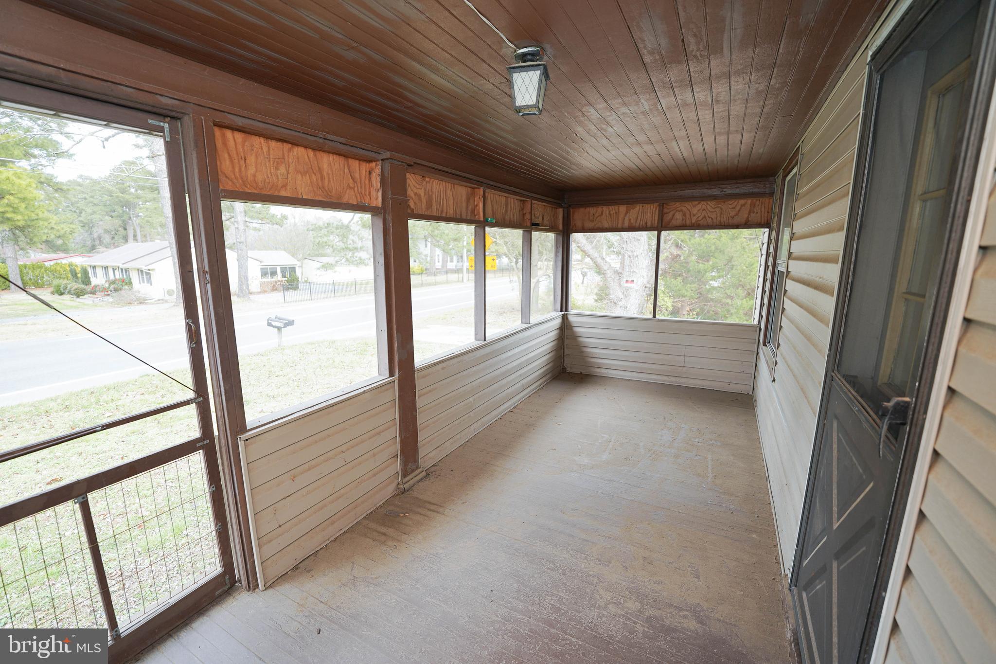 31339 Old Ocean City Road Salisbury, MD 21804 - Photo 11 of 52 a view of room with window