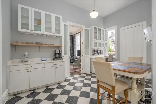 $2,850,000 | 222 East Gwinnett Street, Savannah, GA 31401