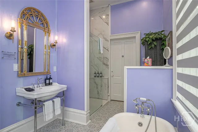 $2,850,000 | 222 East Gwinnett Street, Savannah, GA 31401