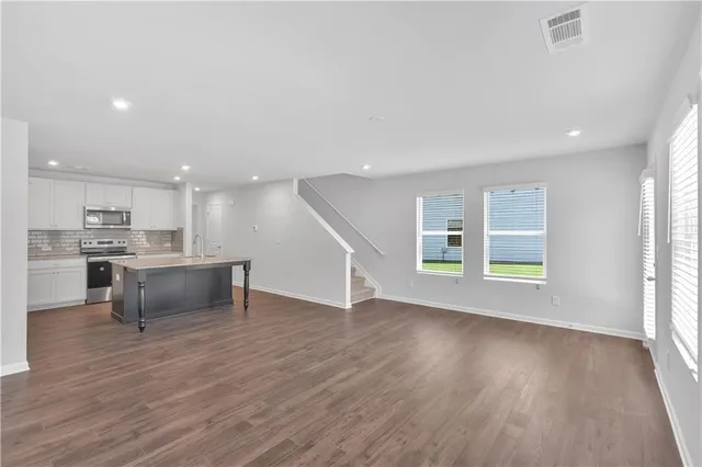 $274,990 | 311 Rolling Grn Drive Northwest, Adairsville, GA 30103