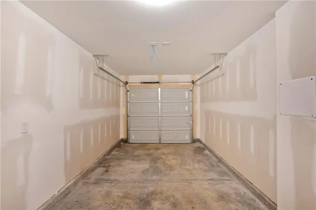 $274,990 | 311 Rolling Grn Drive Northwest, Adairsville, GA 30103