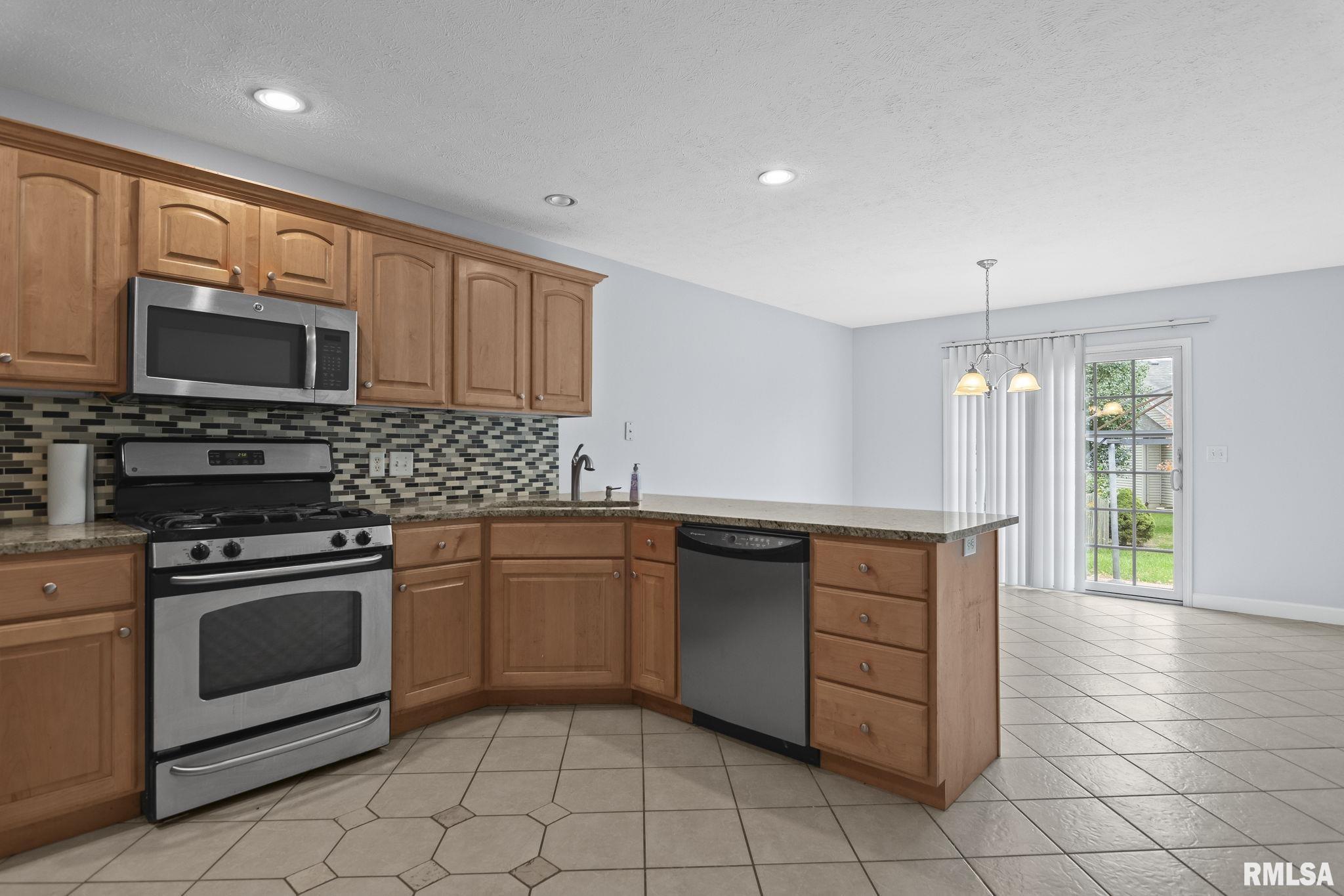 2705 Rutherford Trek Springfield, IL 62711 - Photo 4 of 20 Gallery Image 4