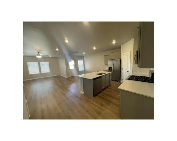 $2,750 | 1354 Remy's Way, Corpus Christi, TX 78415