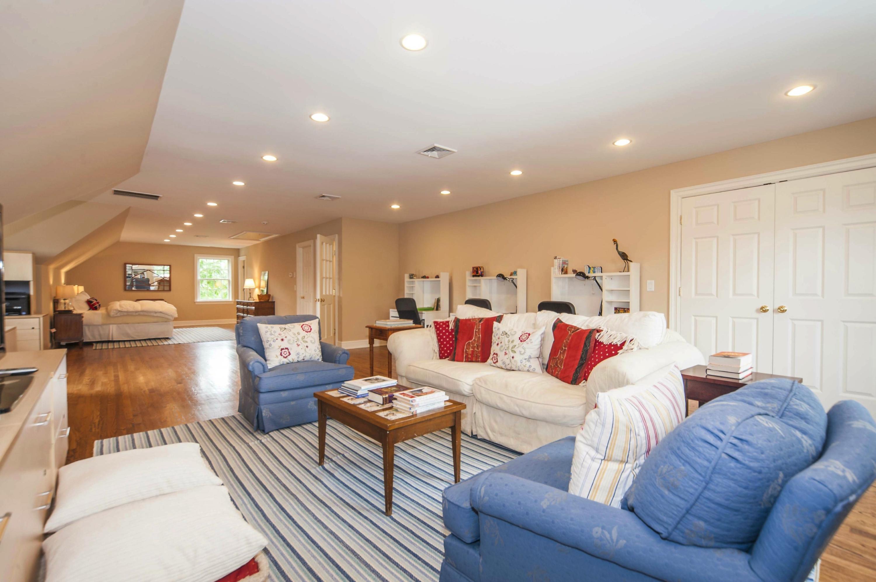 2 Hampton Road Darien, CT 06820 - Photo 23 of 25 a living room with furniture and a table