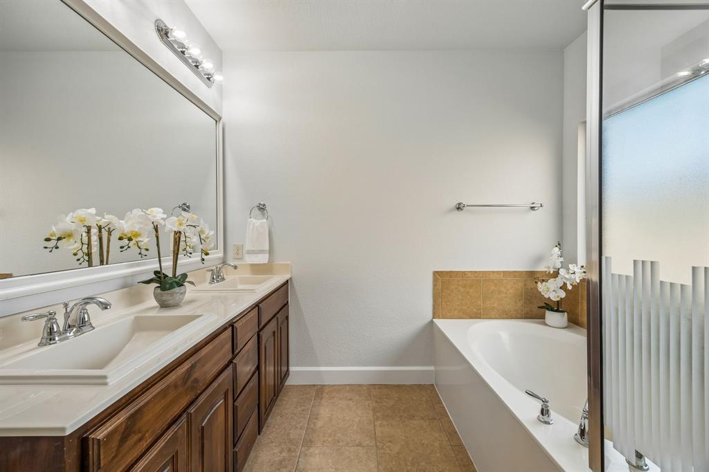 10445 Merced Lake Road Fort Worth, TX 76177 - Photo 16 of 27