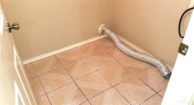 $950 | 5887 Mile 11 North, Mercedes, TX 78570