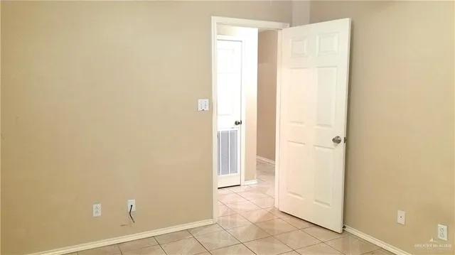 $950 | 5887 Mile 11 North, Mercedes, TX 78570