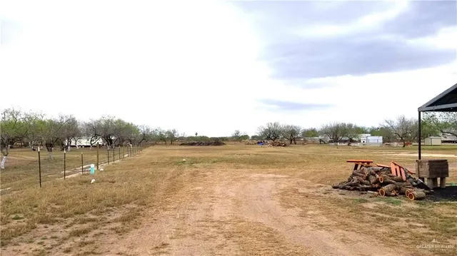 $950 | 5887 Mile 11 North, Mercedes, TX 78570